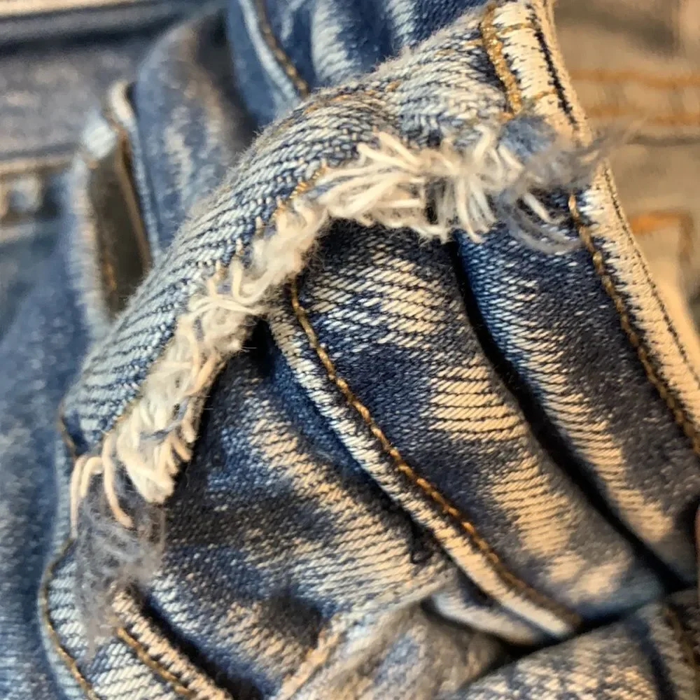 KANCAN size extra-large distressed cropped denim jeans